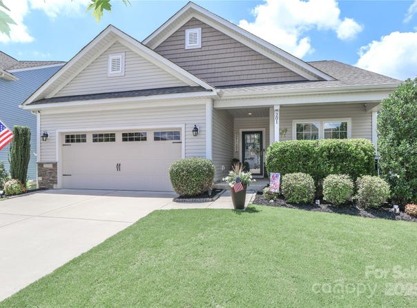 201 Fesperman Circle, Troutman, NC 28166