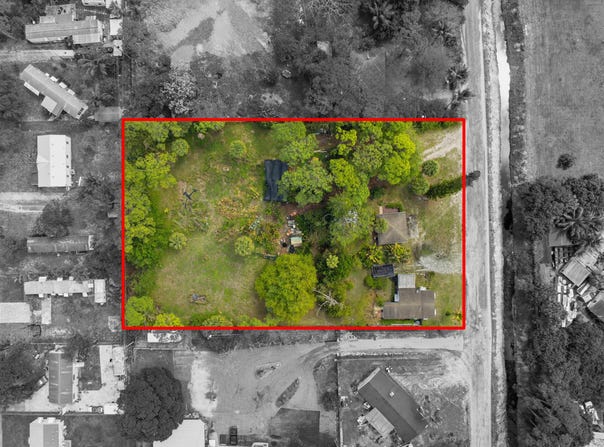 5133 Pine Grove Drive N, West Palm Beach, FL 33417