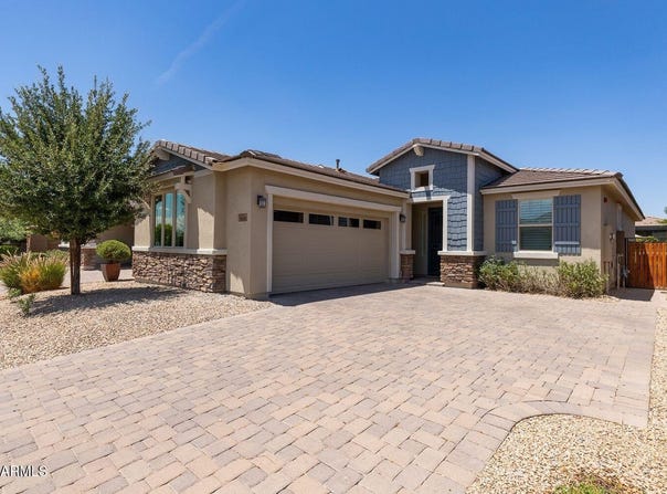 14590 W PASADENA Avenue, Litchfield Park, AZ 85340