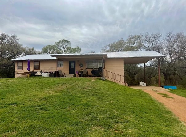 807 E Hwy 71, Llano, TX 78643