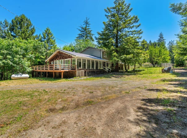1174 Cummings Creek Road, Carlotta, CA 95528
