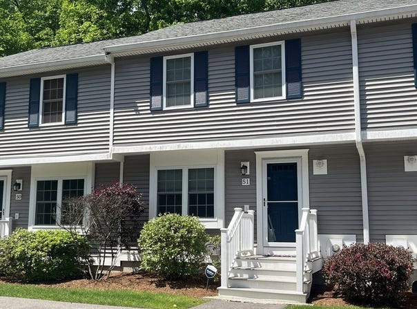 51 Benjamin Landing Ln, Franklin, MA 02038