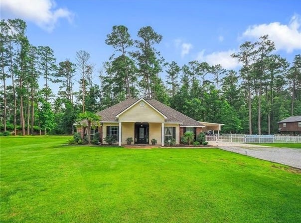 31501 RIVER PINES Drive, Springfield, LA 70462