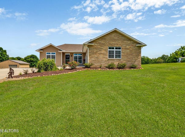 1432 Sawmill Rd., Crossville, TN 38555