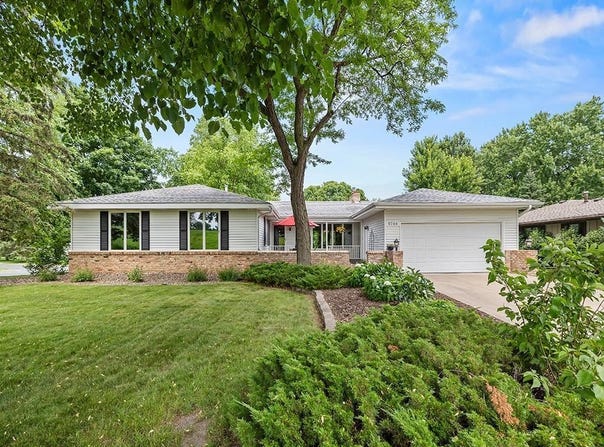 9744 Oxborough Road, Bloomington, MN 55437
