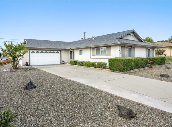 402 Jade Ave, Placentia, CA 92870