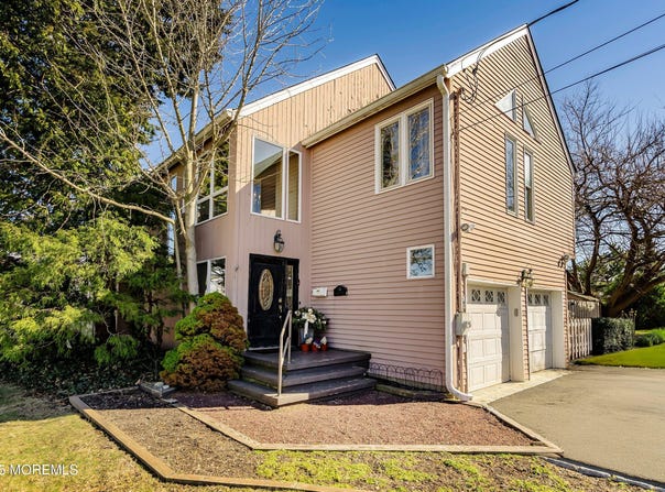 26 Wesley Street, Monmouth Beach, NJ 07750
