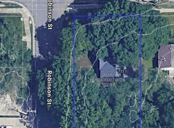 7717 W 80th Street, Overland Park, KS 66204