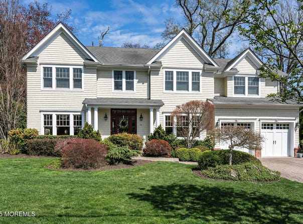 15 Monmouth Avenue, Rumson, NJ 07760
