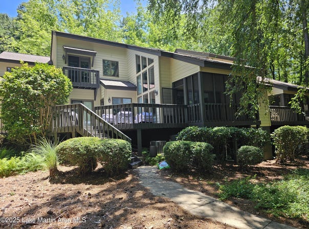 67 Lakeview Drive, 10H, Alexander City, AL 35010