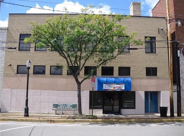 948-950 Fifth Ave., New Kensington, PA 15068