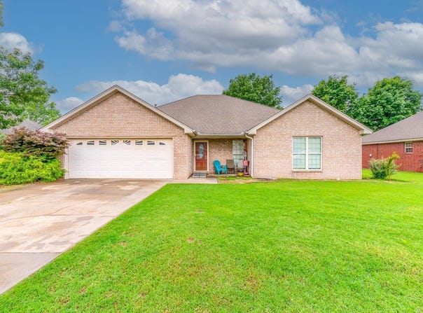 625 Blossom Lane, Trumann, AR 72472