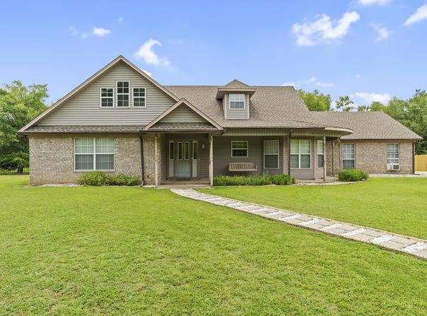 1 W Branch Drive, Plumerville, AR 72127