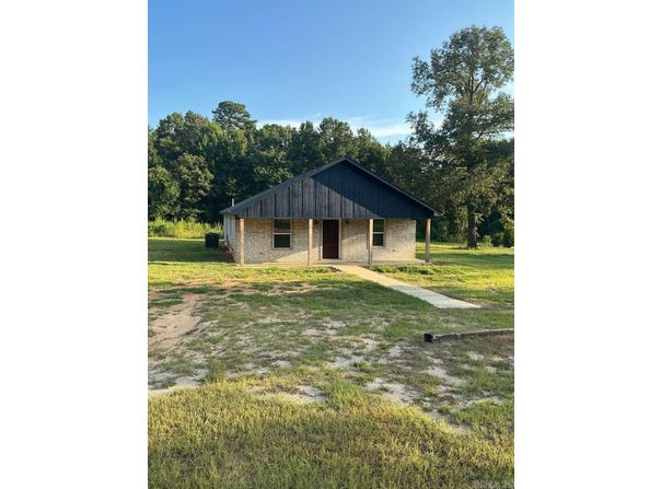 109 Private Road 1161, Texarkana, AR 71854