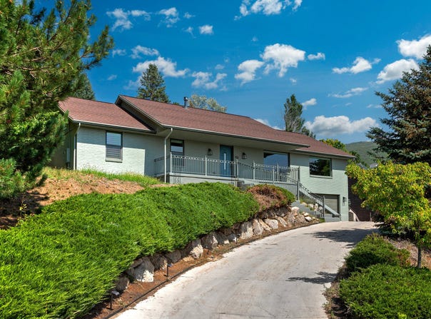 932 N NORTHRIDGE E, Bountiful, UT 84010