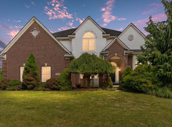 1332 Auston Lane, Chelsea, MI 48118