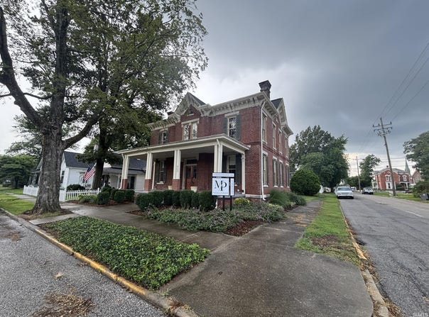 903 Broadway Street, Vincennes, IN 47591