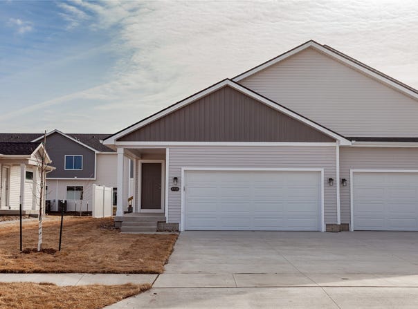 2733 13th Street NE, Bondurant, IA 50035