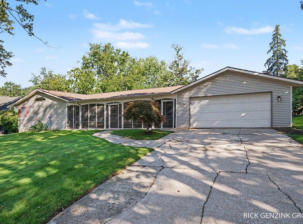 131 Sorrento Drive, Holland, MI 49423