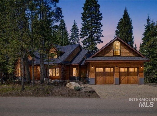 1051 Bitterroot, McCall, ID 83638
