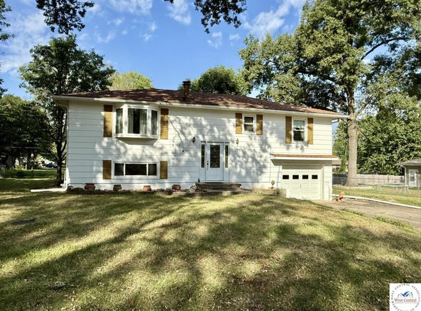 1203 S 9th Street, Clinton, MO 64735