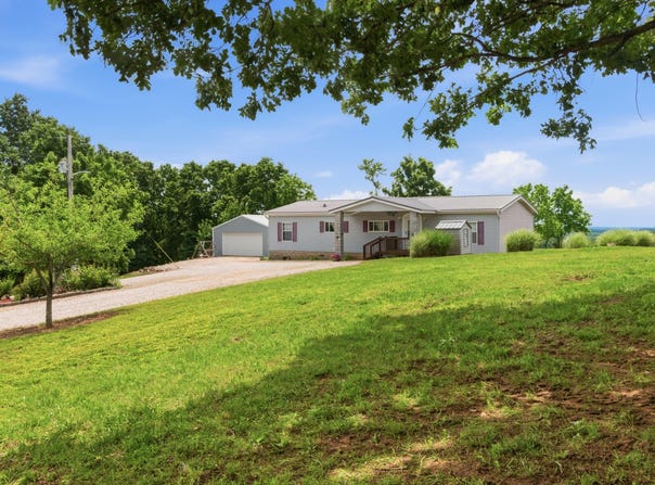 842 Mc Lean Road, Mountain Grove, MO 65711