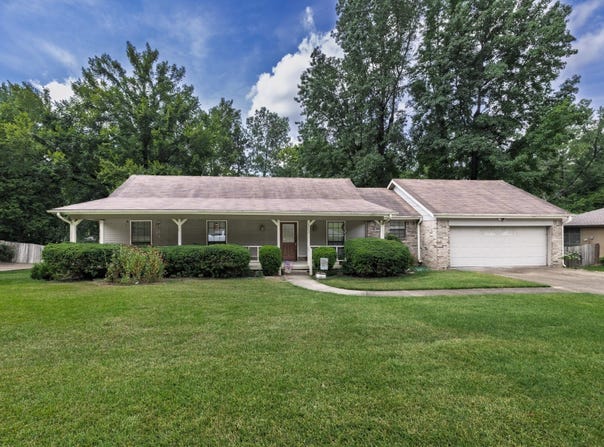 2209 Forrest Park Drive, Arkadelphia, AR 71923