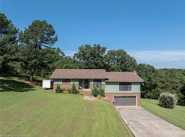 911 Hillcrest  DR, Greenwood, AR 72936