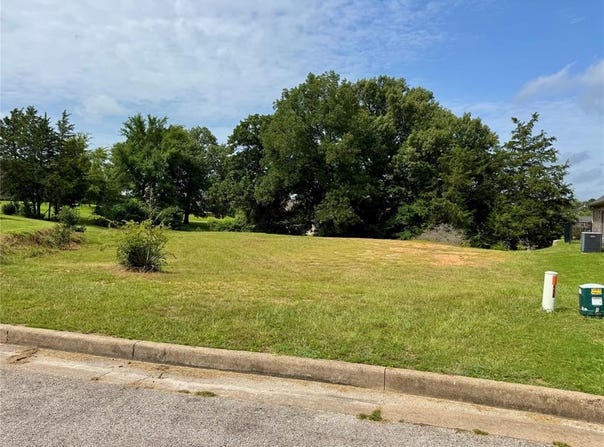 212 Shanna Trace, Lindale, TX 75771