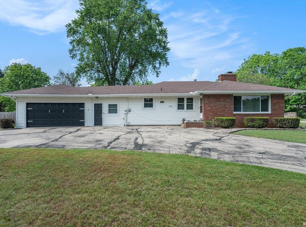 2822 Calumet Avenue, Elkhart, IN 46514