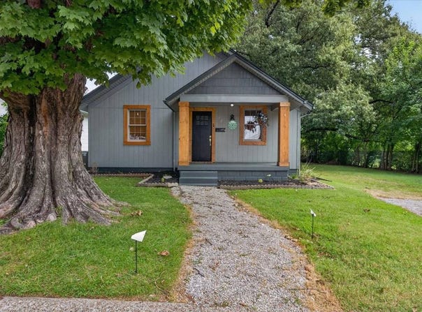1621 Center St, Owensboro, KY 42303