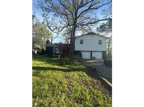 14034 E Clearview Road, Claremore, OK 74019