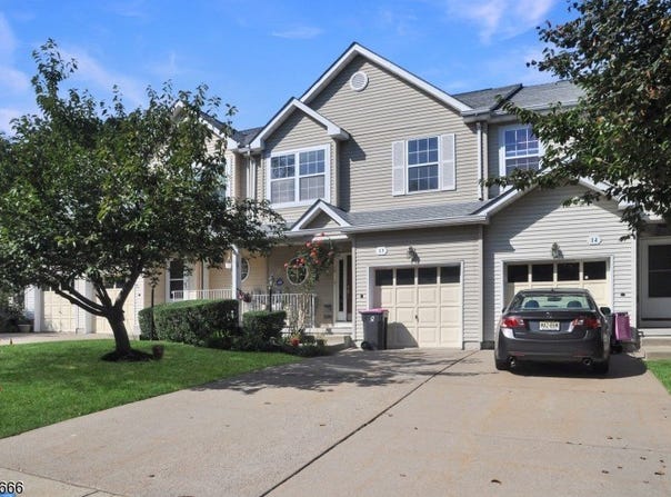 13 Castleton Rd, Montgomery Twp., NJ 08540-1652
