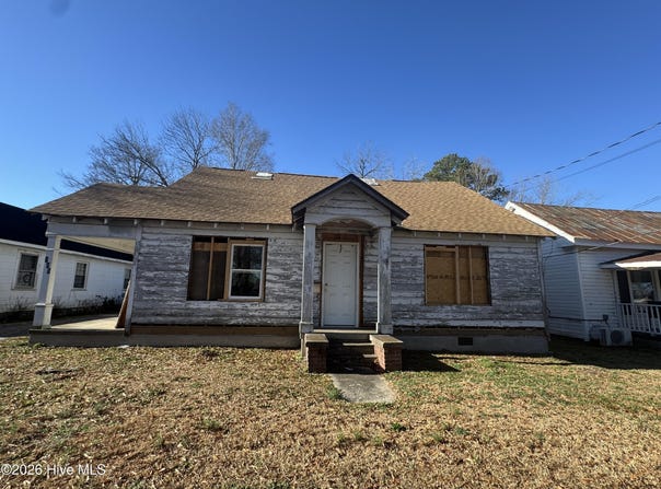 105 N Pearl Street, Williamston, NC 27892