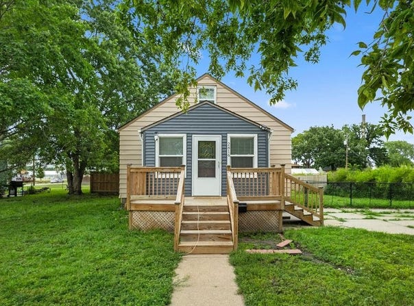 2816 9th Street, Columbus, NE 68601