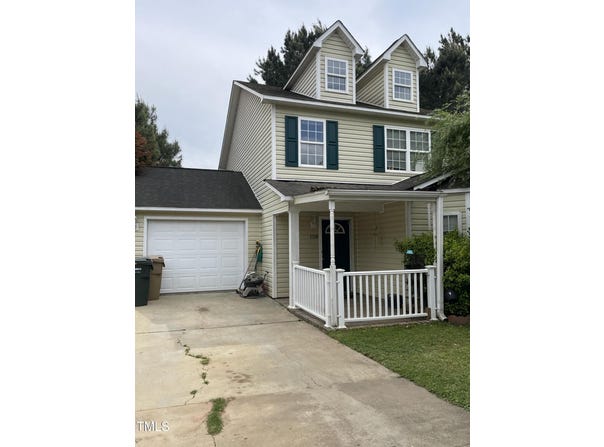 158 Randolph Drive, Clayton, NC 27520