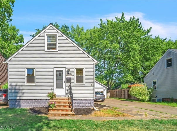 4277 W 223rd Street, Fairview Park, OH 44126