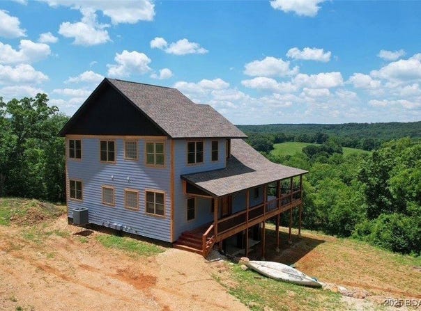 1378 Full Gallop Lane, Roach, MO 65787