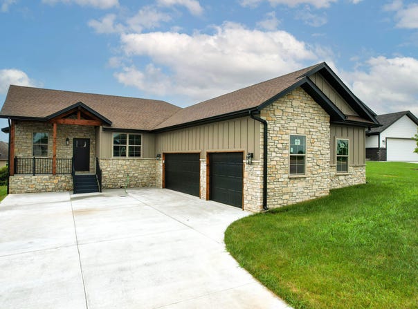 2214 Braxton Court, Ozark, MO 65721