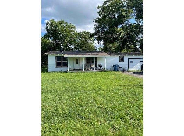 504 E Polk Avenue, Whitney, TX 76692