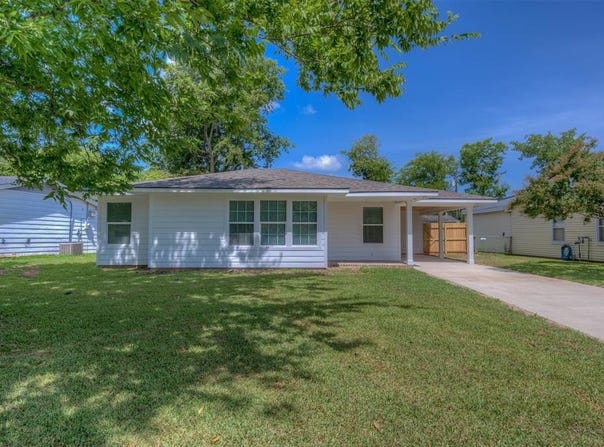 1333 Mark Avenue, Bossier City, LA 71112