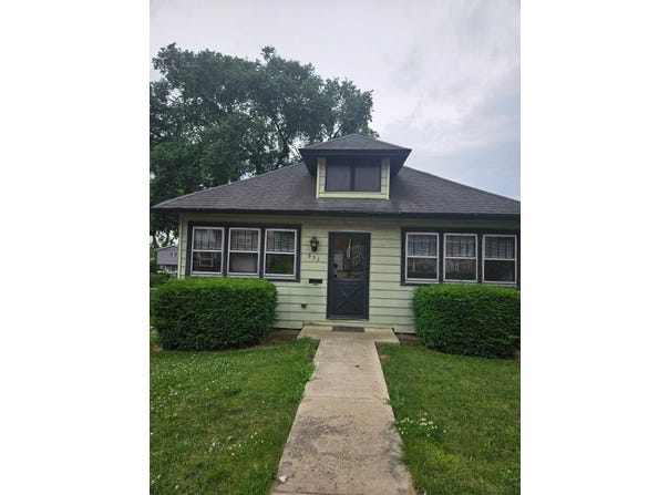 932 Meadow Ave, Rockdale, IL 60436