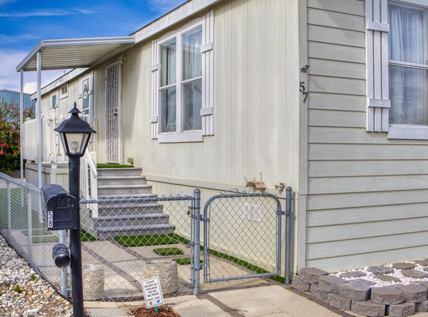 57 Via Sintra, Camarillo, CA 93012