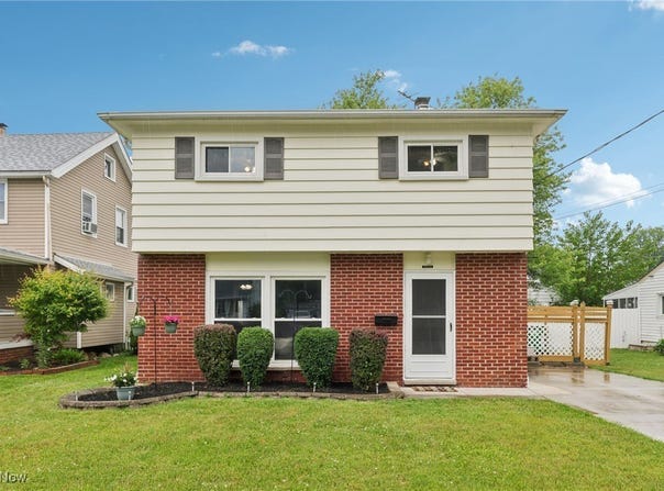 30221 Harrison Street, Willowick, OH 44095