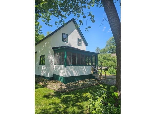 W340 State Road 29, Spring Valley, WI 54767