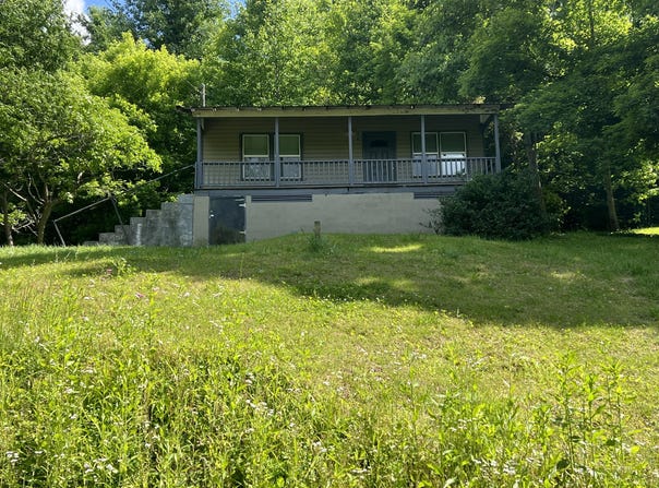 96 Big Brush Creek Church Road, Trosper, KY 40995