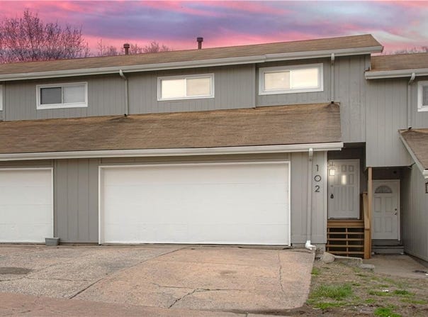 616 N Water Street, Liberty, MO 64068
