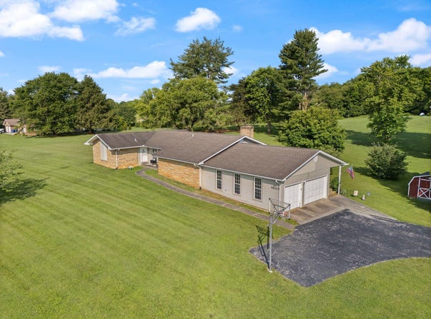 1605 Pumphouse Road, Somerset, KY 42503