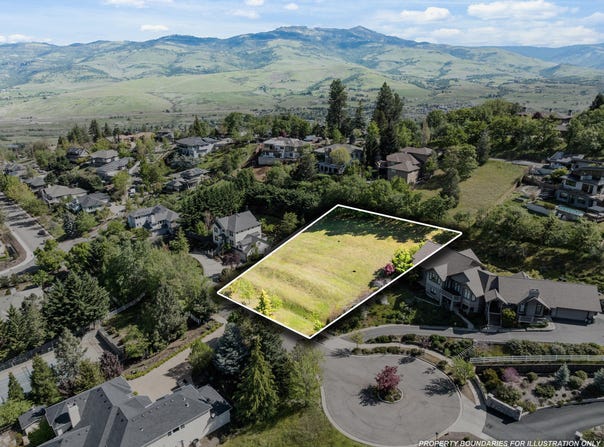 168 Sunnyview Street, Ashland, OR 97520