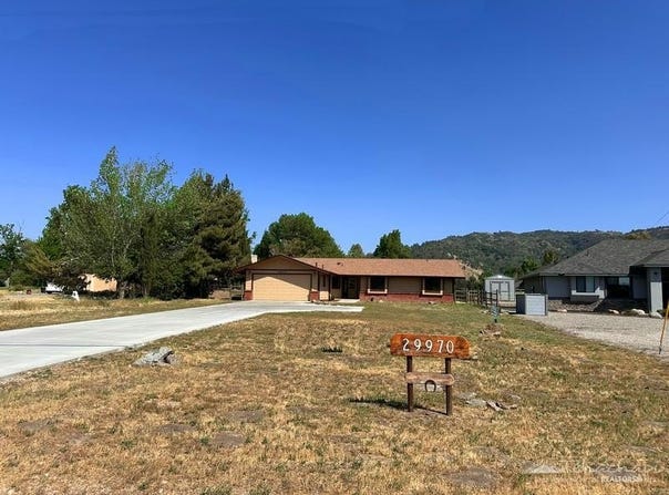 29970 Lower Valley Road, Tehachapi, CA 93561